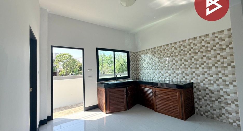 For sale 3 bedrooms house in Mueang Nakhon Ratchasima, Nakhon Ratchasima