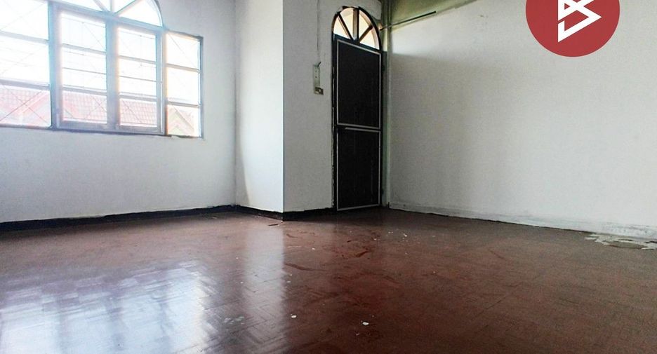 Reihenhaus zum Kauf mit 1 Zimmer in Khlong Sam Wa, Bangkok