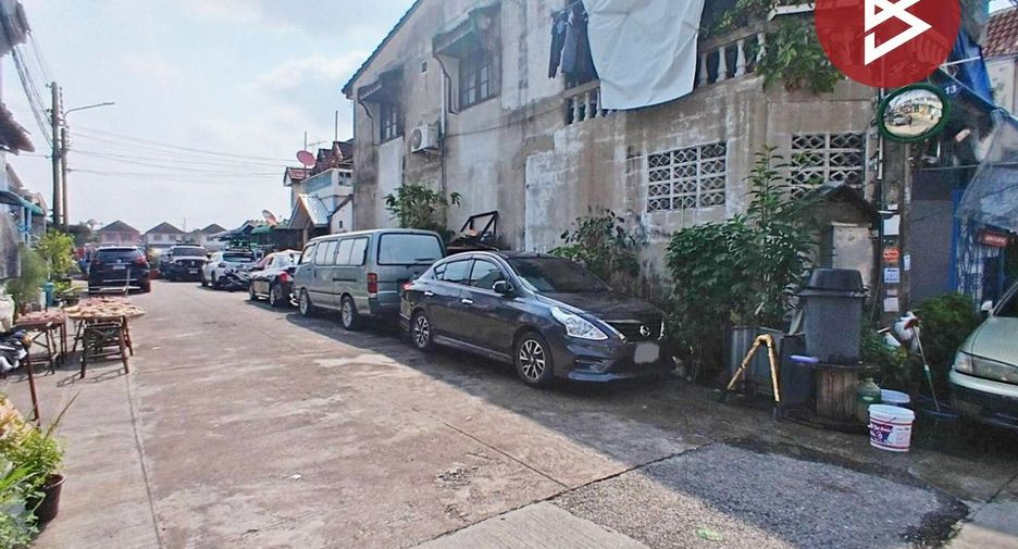 Reihenhaus zum Kauf mit 1 Zimmer in Khlong Sam Wa, Bangkok