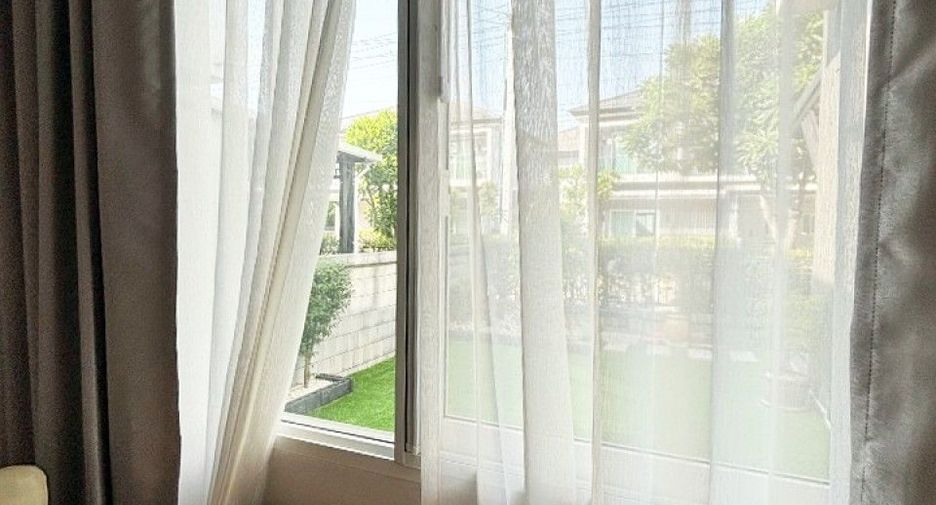 À vendre 4 chambres maison à Bang Khae, Bangkok