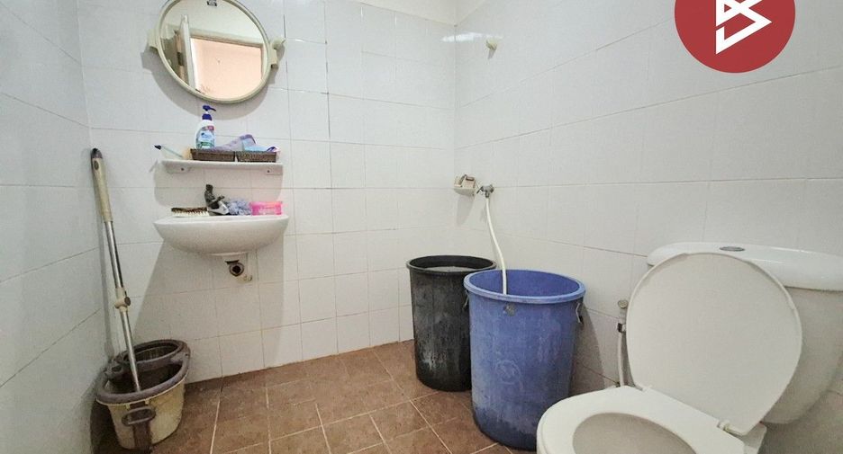 For sale 3 bedrooms townhouse in Mueang Pathum Thani, Pathum Thani