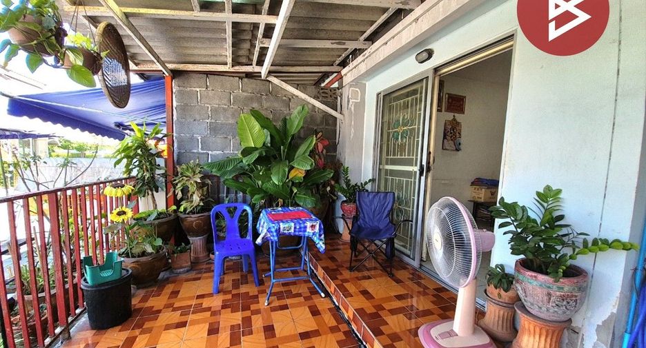 For sale 3 bedrooms townhouse in Mueang Pathum Thani, Pathum Thani
