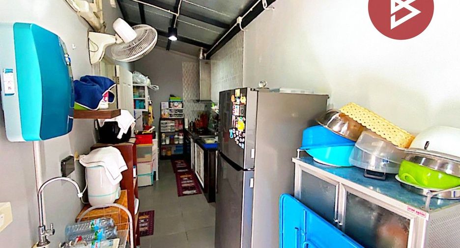 For sale 4 bedrooms townhouse in Thanyaburi, Pathum Thani