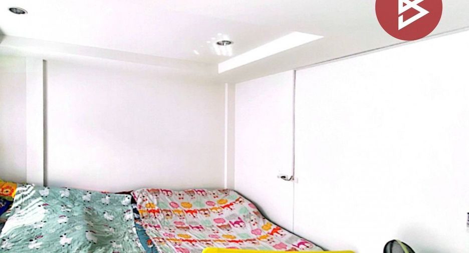 For sale 4 bedrooms townhouse in Thanyaburi, Pathum Thani