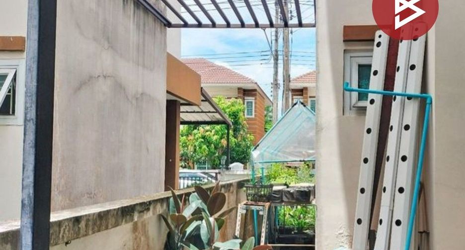 For sale 4 bedrooms townhouse in Thanyaburi, Pathum Thani