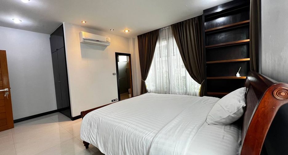 For rent 4 bedrooms villa in Bang Lamung, Chonburi