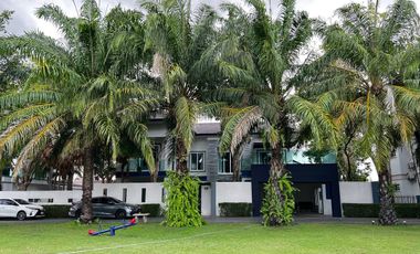 For rent 4 bedrooms villa in Bang Lamung, Chonburi