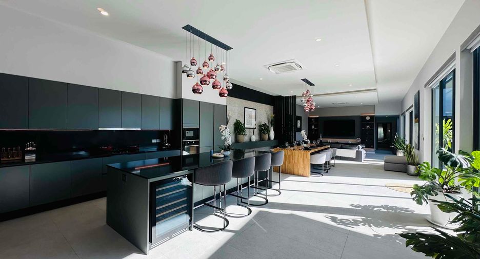 For sale 5 ベッドルーム house in East Pattaya, Pattaya