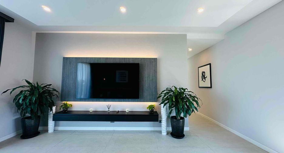 For sale 5 ベッドルーム house in East Pattaya, Pattaya