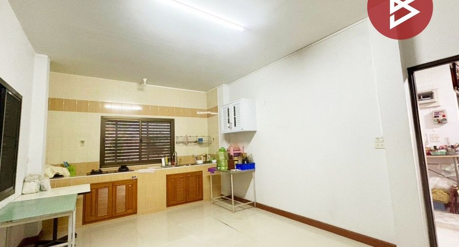 À vendre 3 chambres maison à Mueang Nakhon Sawan, Nakhon Sawan