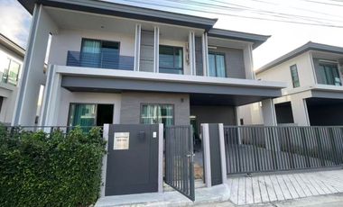 Casa en alquiler de 4 habitaciones en East Pattaya, Pattaya