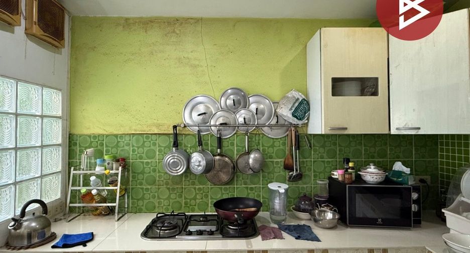 Продажа 3 спальни таунхаус в Кхлонг Сам Ща, Бангкок