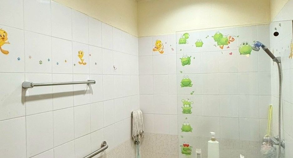 Продажа 3 спальни таунхаус в Кхлонг Сам Ща, Бангкок