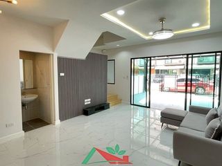 For sale 3 bedrooms townhouse in Sai Mai, Bangkok