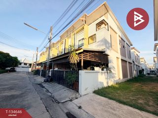 Продажа 3 спальни таунхаус в Mueang Chon Buri, Чонбури