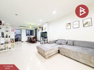 Продажа 3 спальни таунхаус в Mueang Chon Buri, Чонбури