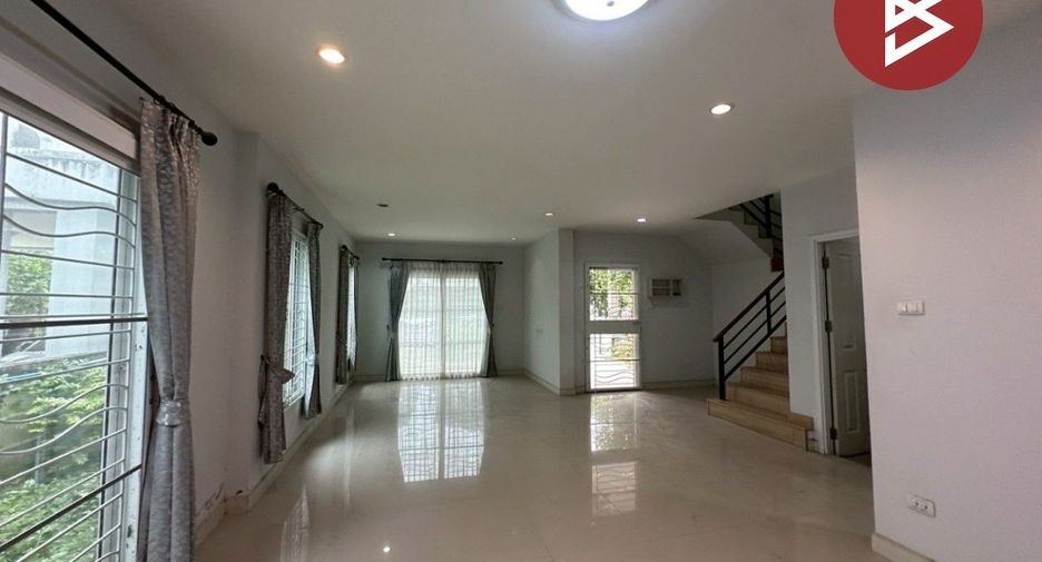 For sale 3 bedrooms house in Si Racha, Chonburi
