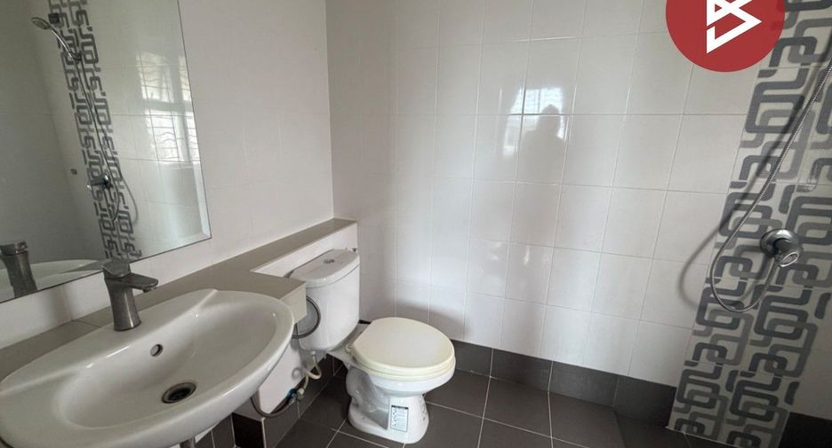 For sale 3 bedrooms house in Si Racha, Chonburi