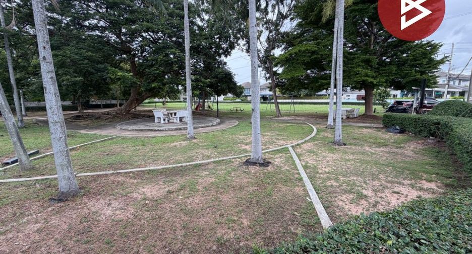For sale 3 bedrooms house in Si Racha, Chonburi
