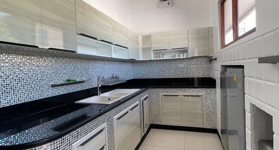 À louer 3 chambres villa à Mueang Samut Sakhon, Samut Sakhon