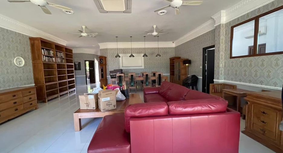 À louer 3 chambres villa à Mueang Samut Sakhon, Samut Sakhon