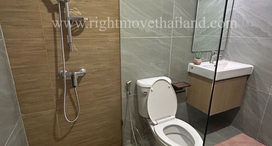 ขาย 2 ห้องนอน คอนโด ใน คลองเตย, กรุงเทพฯ