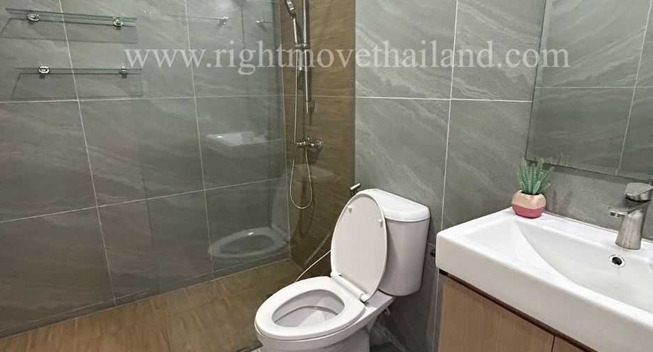 ขาย 2 ห้องนอน คอนโด ใน คลองเตย, กรุงเทพฯ