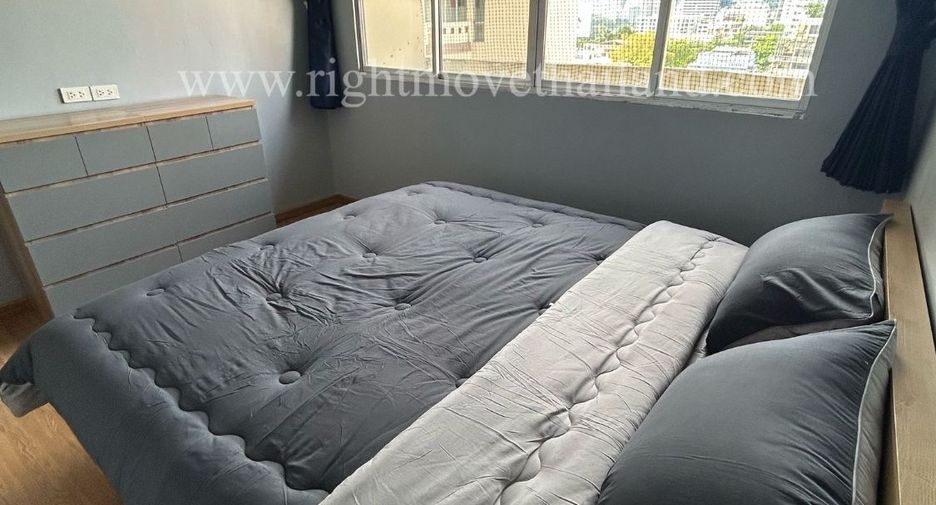 ขาย 2 ห้องนอน คอนโด ใน คลองเตย, กรุงเทพฯ