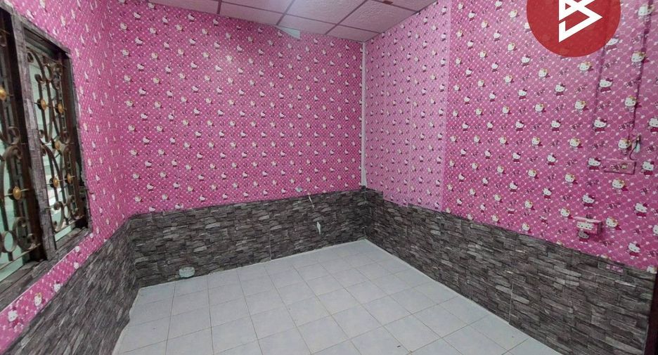 Reihenhaus zum Kauf mit 1 Zimmer in Nong Chok, Bangkok