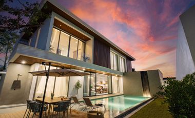 For sale 4 bedrooms villa in Mueang Phuket, Phuket