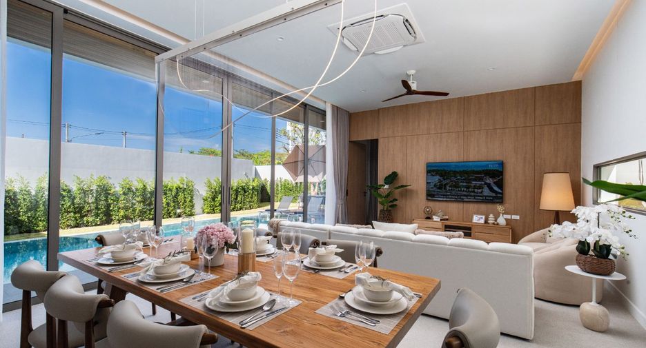 For sale 4 bedrooms villa in Mueang Phuket, Phuket