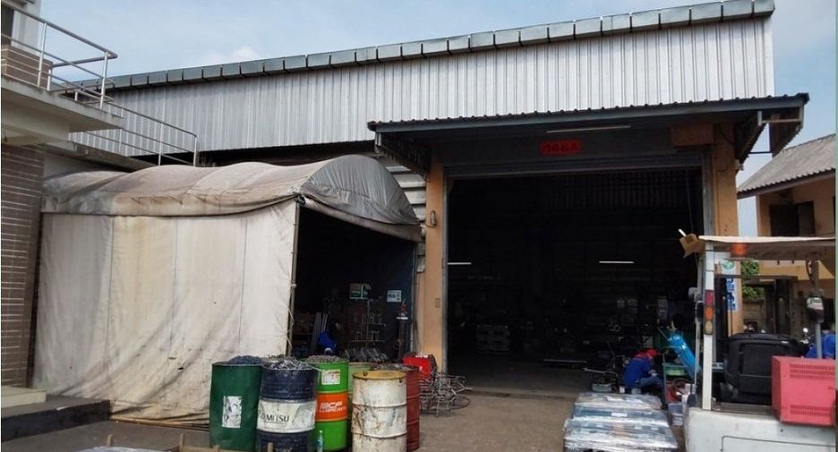 For sale 3 bedrooms warehouse in Mueang Chon Buri, Chonburi