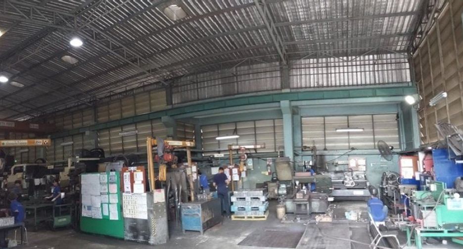 For sale 3 bedrooms warehouse in Mueang Chon Buri, Chonburi
