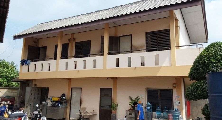For sale 3 bedrooms warehouse in Mueang Chon Buri, Chonburi