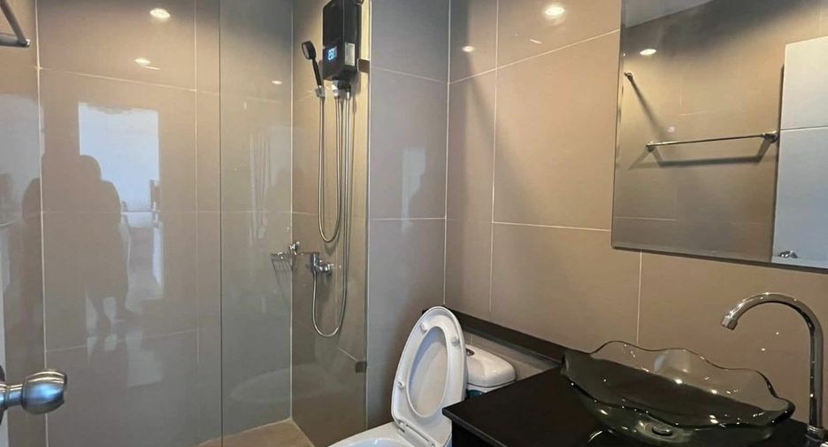 For rent 4 bedrooms condo in Bang Lamung, Chonburi