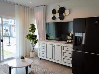 For rent 4 bedrooms house in Mueang Phuket, Phuket