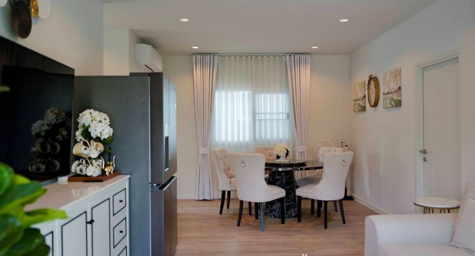 For rent 4 bedrooms house in Mueang Phuket, Phuket