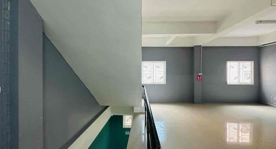 For sale 6 bedrooms retail Space in Sattahip, Pattaya
