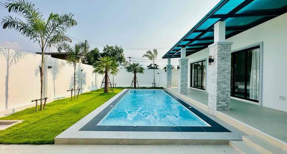For sale 3 bedrooms house in Huay Yai, Pattaya