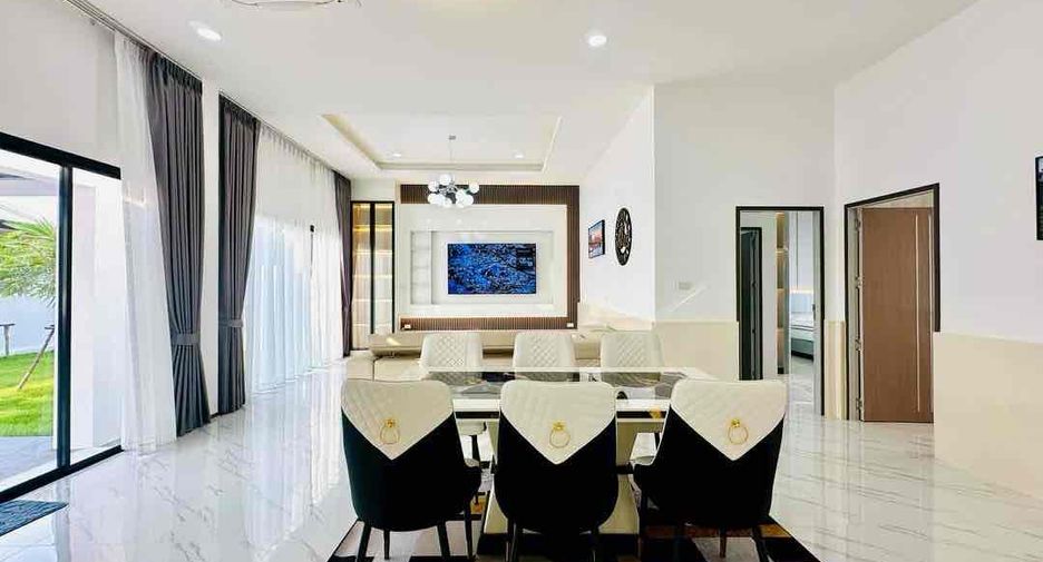 For sale 3 bedrooms house in Huay Yai, Pattaya