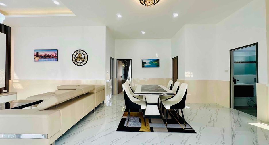 For sale 3 bedrooms house in Huay Yai, Pattaya
