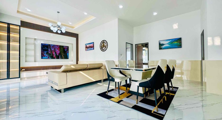 For sale 3 bedrooms house in Huay Yai, Pattaya