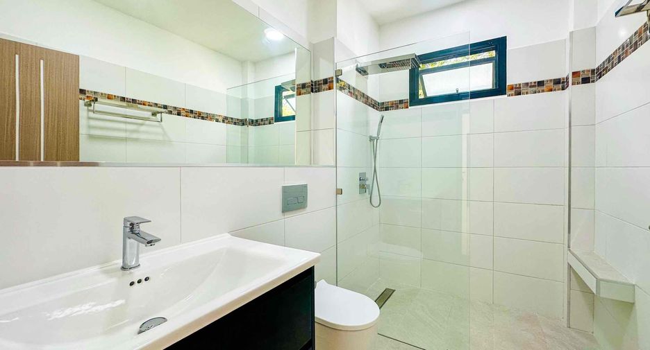 For sale 3 bedrooms house in Huay Yai, Pattaya