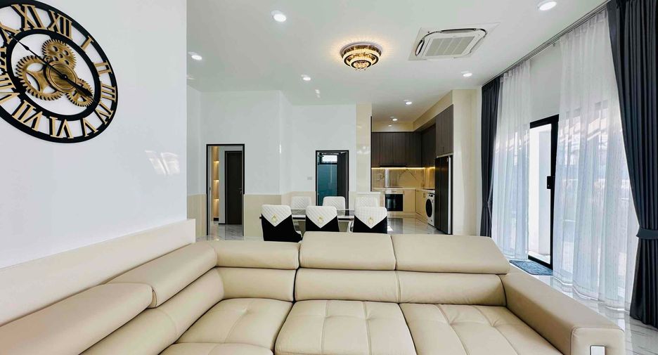 For sale 3 bedrooms house in Huay Yai, Pattaya