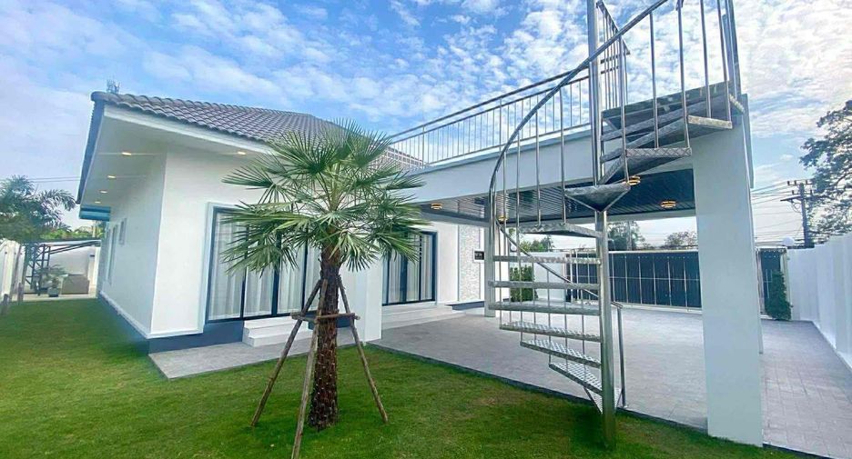For sale 3 bedrooms house in Huay Yai, Pattaya