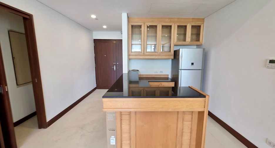 Wohnung zur Miete und zum Kauf mit 3 Zimmer in Pathum Wan, Bangkok