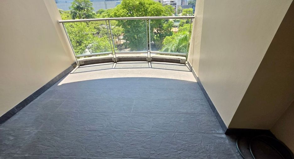 Wohnung zur Miete und zum Kauf mit 3 Zimmer in Pathum Wan, Bangkok