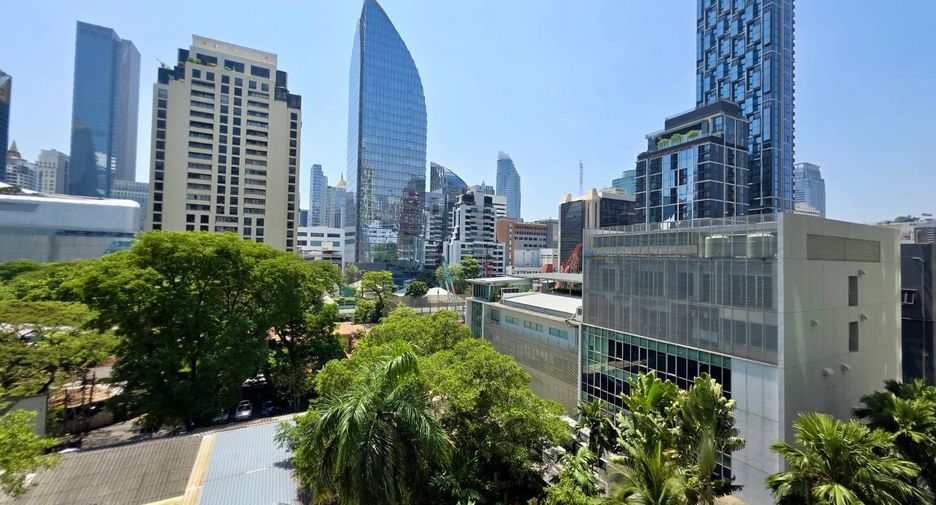 Wohnung zur Miete und zum Kauf mit 3 Zimmer in Pathum Wan, Bangkok
