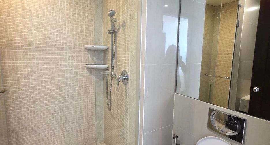 Wohnung zur Miete und zum Kauf mit 3 Zimmer in Pathum Wan, Bangkok