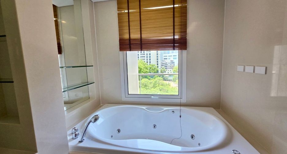 Wohnung zur Miete und zum Kauf mit 3 Zimmer in Pathum Wan, Bangkok